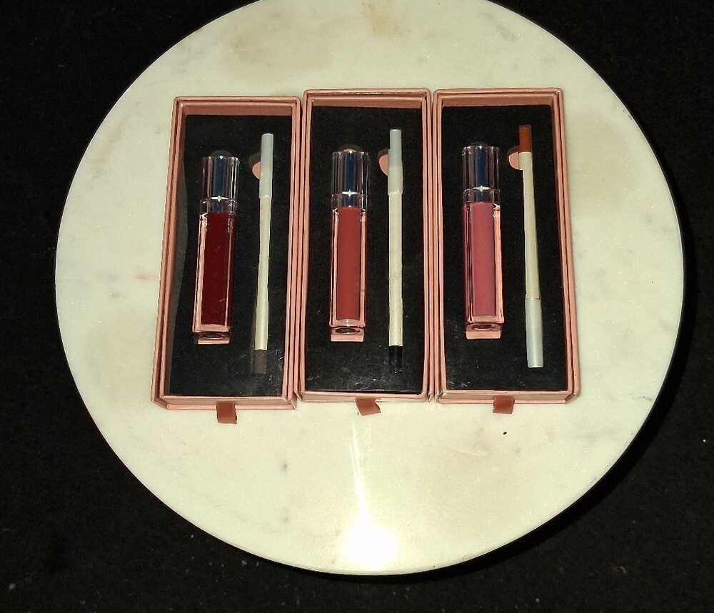 Lip Gloss Trio Set in Red, Rose, and Pink - Brand